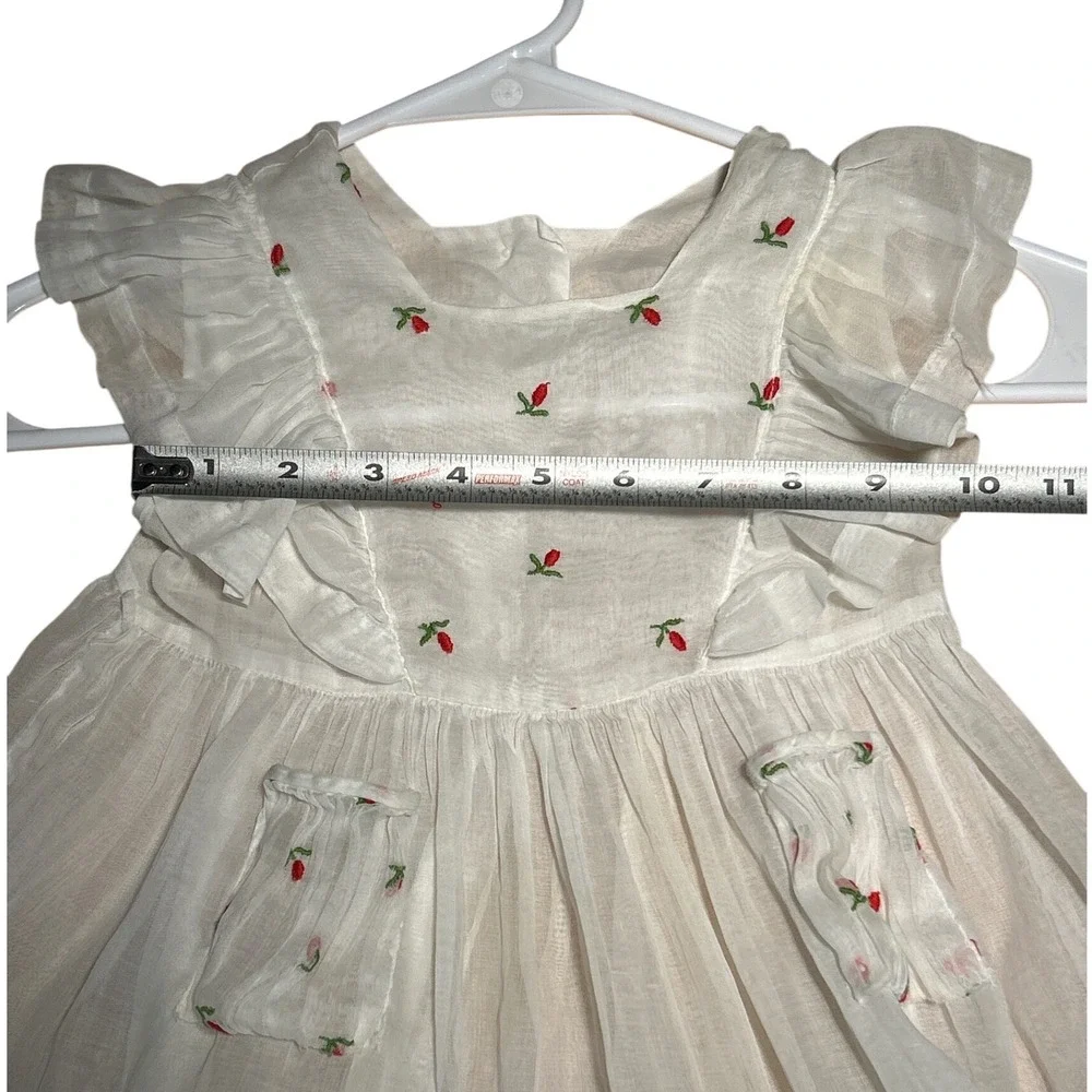 VTG Girls White Embroidered Floral Ruffle Flutter Sleeve Button Back Dress‎ 9mo